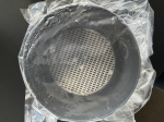 Chapeau de ventilation ardoise ave grille D100 - Interplast